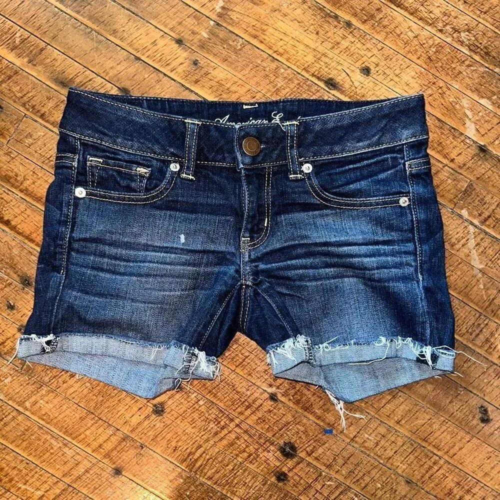 American Eagle shortie distressed 2 denim cuffed shorts